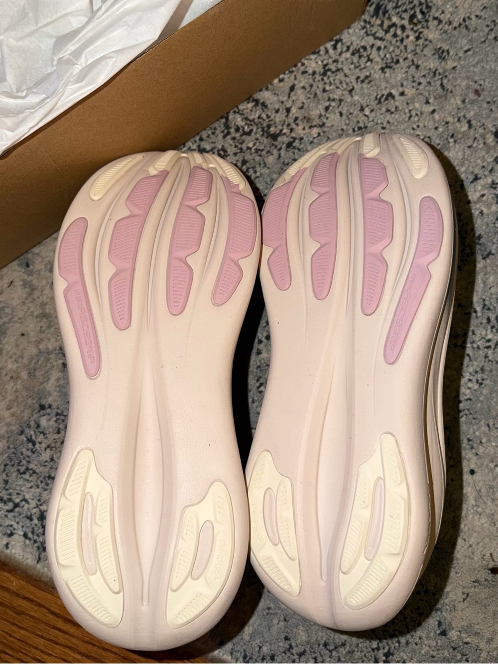 Women's ASICS Gel Nimbus 28 - Picture 3 of 7